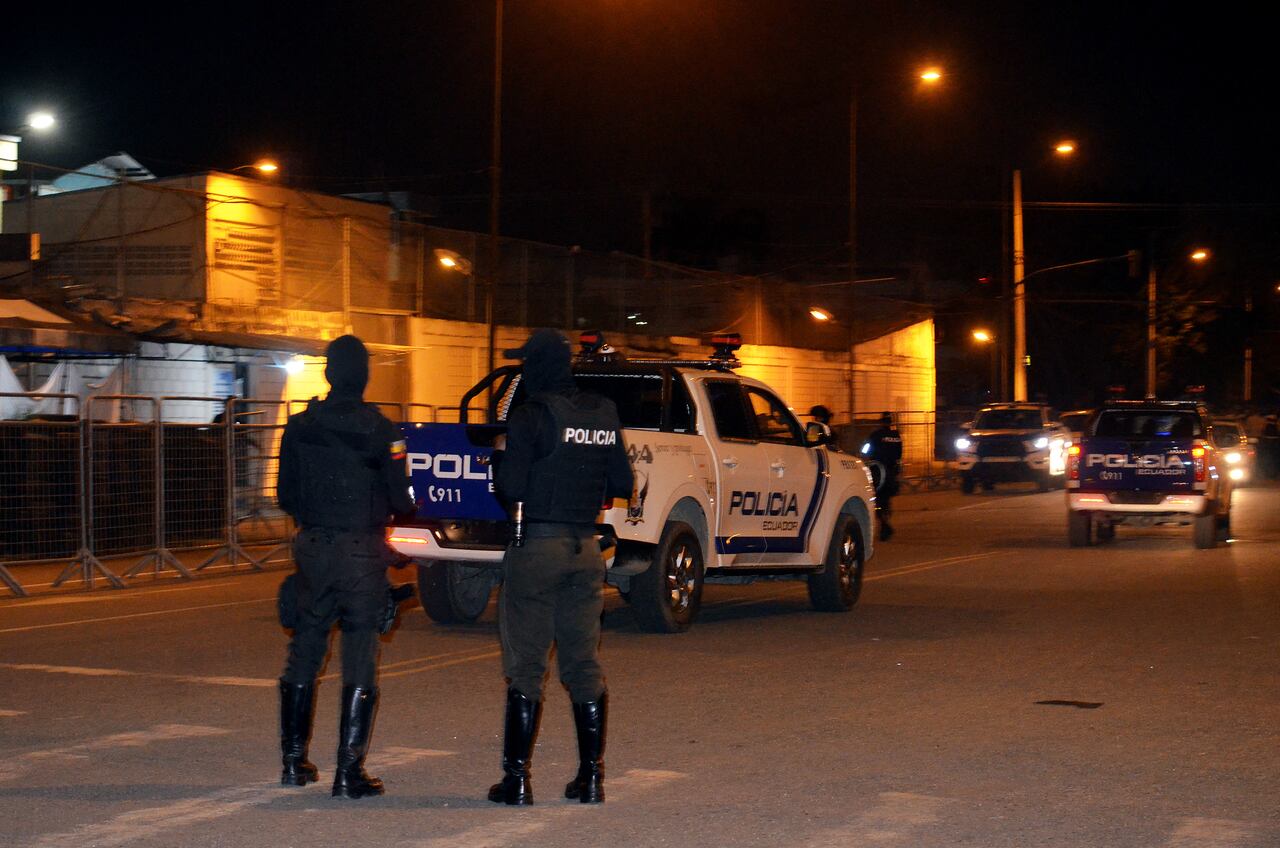 Un motín armado había dejado cuatro fallecidos y decenas de heridos en la cárcel de Machala, Ecuador.