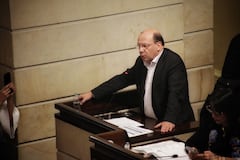 El primero en hablar fue el ministro de Hacienda, Germán Ávila.