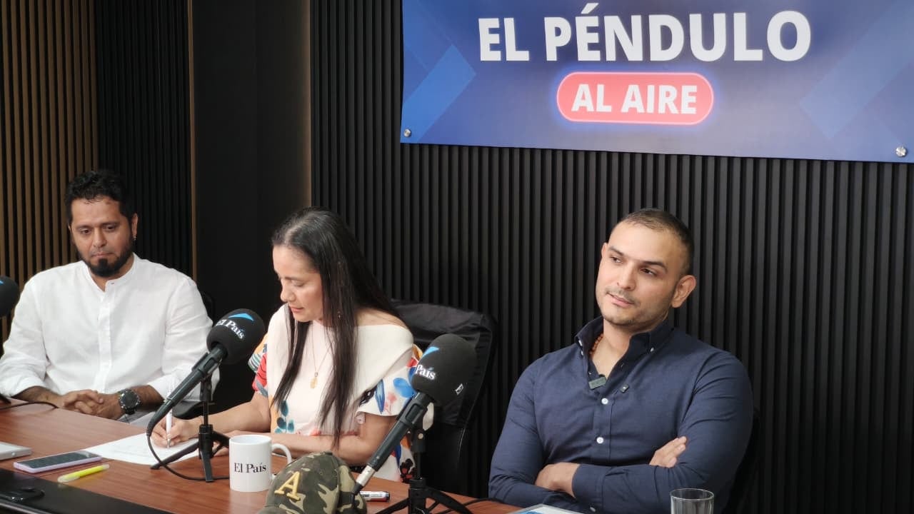 El debate tuvo que ser interrumpido en varias ocasiones debido a la tensión entre los candidatos.