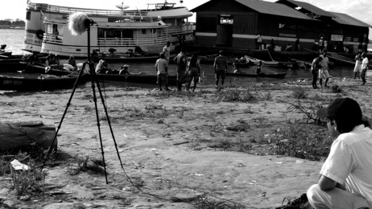 Carlos Gómez durante una grabación en campo, Tabatinga, Brasil.