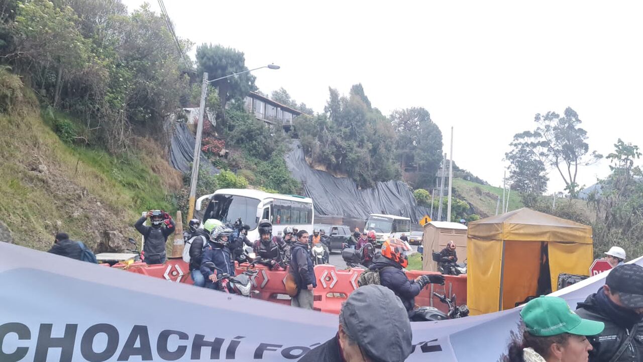 Protesta por construcción de un peaje en la vía que conecta a Choachí con Bogotá