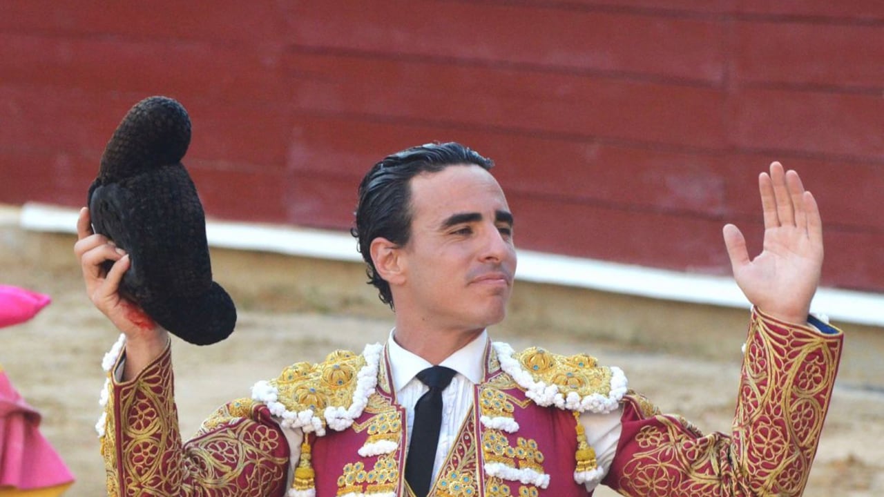 Joaquín Galdós, torero peruano, se convirtió en triunfador de la tarde en la segunda corrida del abono caleño. Foto: William Cortés.