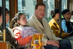 Shannon Gorman y Brendan Fraser en 'Familia en renta'. Foto: James Lisle/Searchlight Pictures. © 2025 Searchlight Pictures.