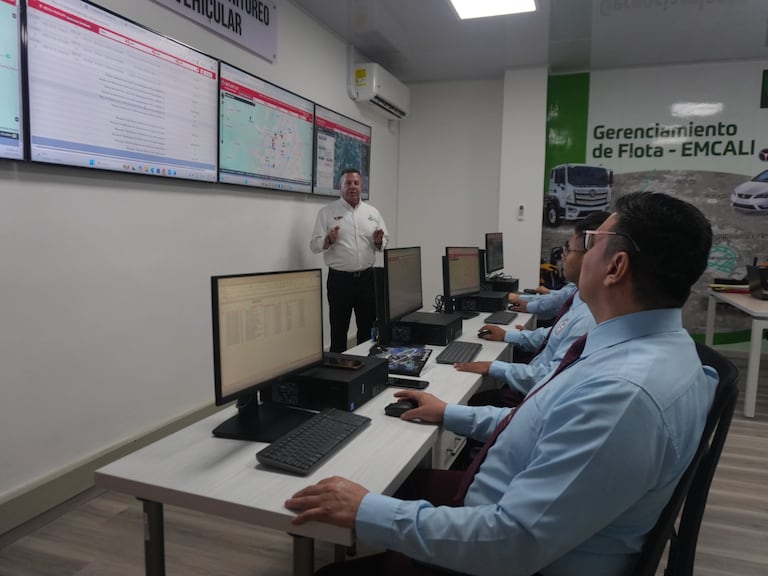 Emcali presenta nuevo Centro de Monitoreo Vehicular con GPS para proteger 598 vehículos operativos.