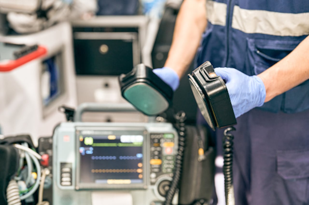 El infarto de miocardio se produce cuando se bloquea el flujo de sangre que va al corazón.