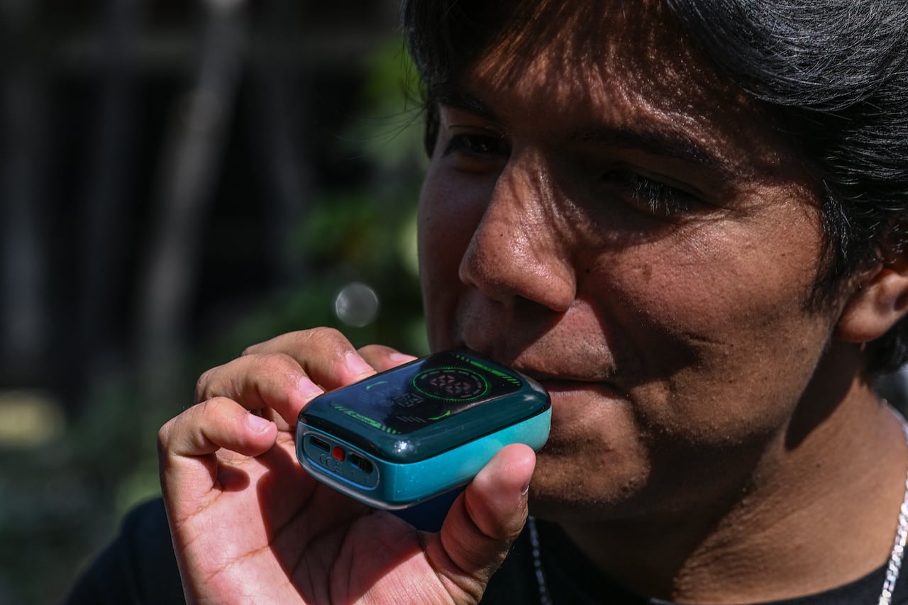 México sancionará penalmente comercio de vapeadores