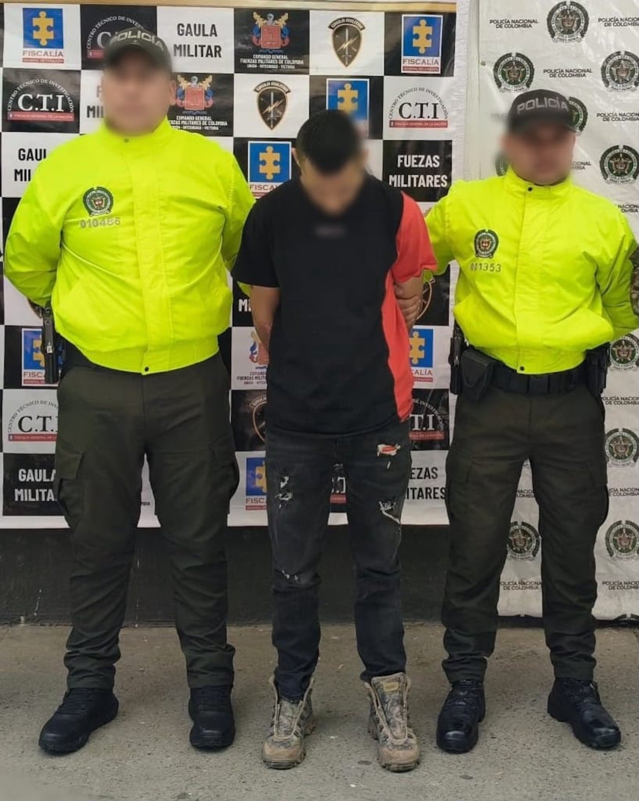Un grupo de militares apoyaron en el operativo de captura de este sujeto, todo gracias a la existencia de una orden de captura para cumplir condena.