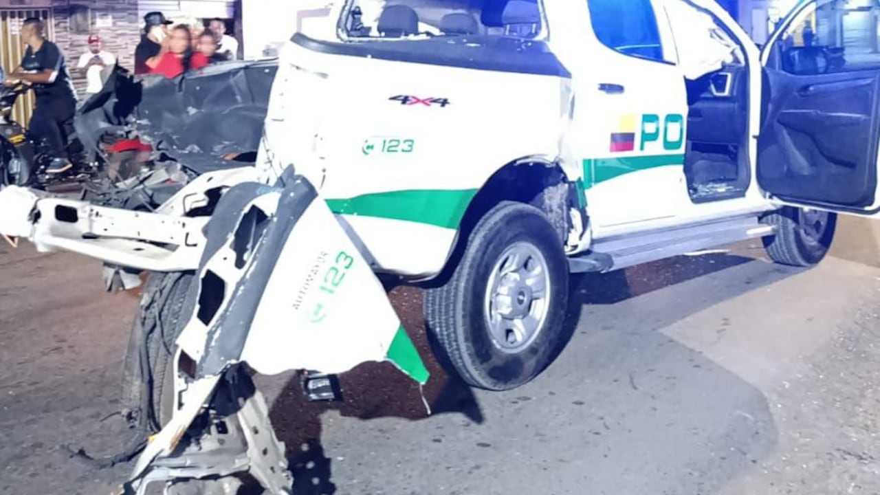 Dos sujetos que se movilizaban en moto lanzaron una granada contra una patrulla de Policía en El Bordo, Cauca.