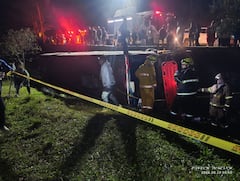 Bus accidentado en la vía Panamericana.
