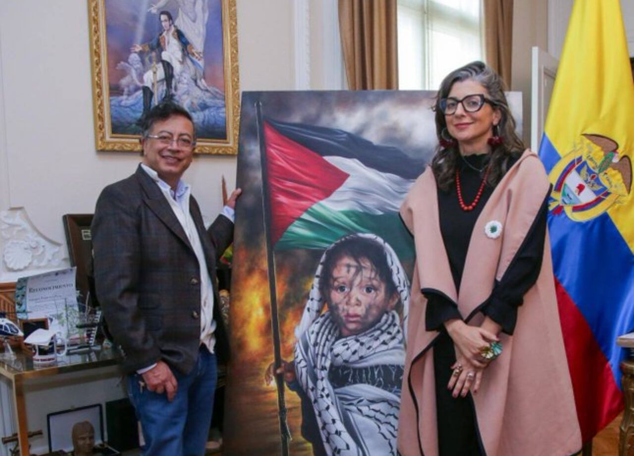 Gustavo Petro y relatora especial de las Naciones Unidas sobre los territorios palestinos Francesca Albanese