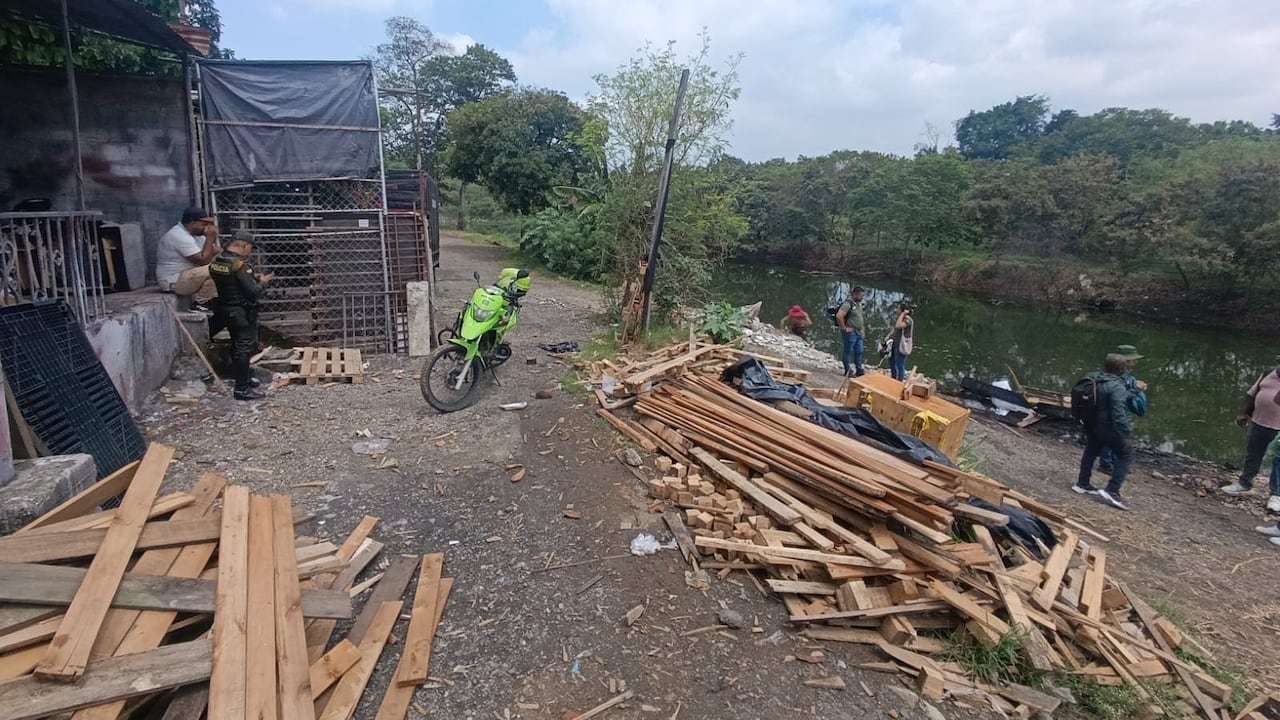 Policía Ambiental impuso comparendos por afectación con residuos en zona de protección de las lagunas El Pondaje y Charco Azul