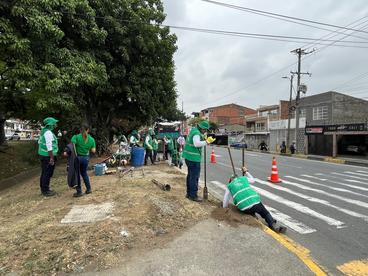 El operativo respondió a denuncias de la comunidad y buscó mejorar las condiciones del espacio público.