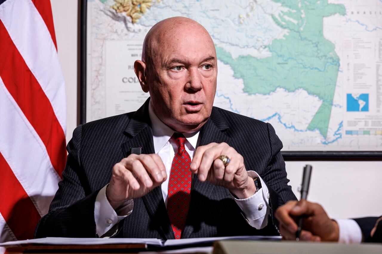 John McNamara. Embajador de Estados Unidos