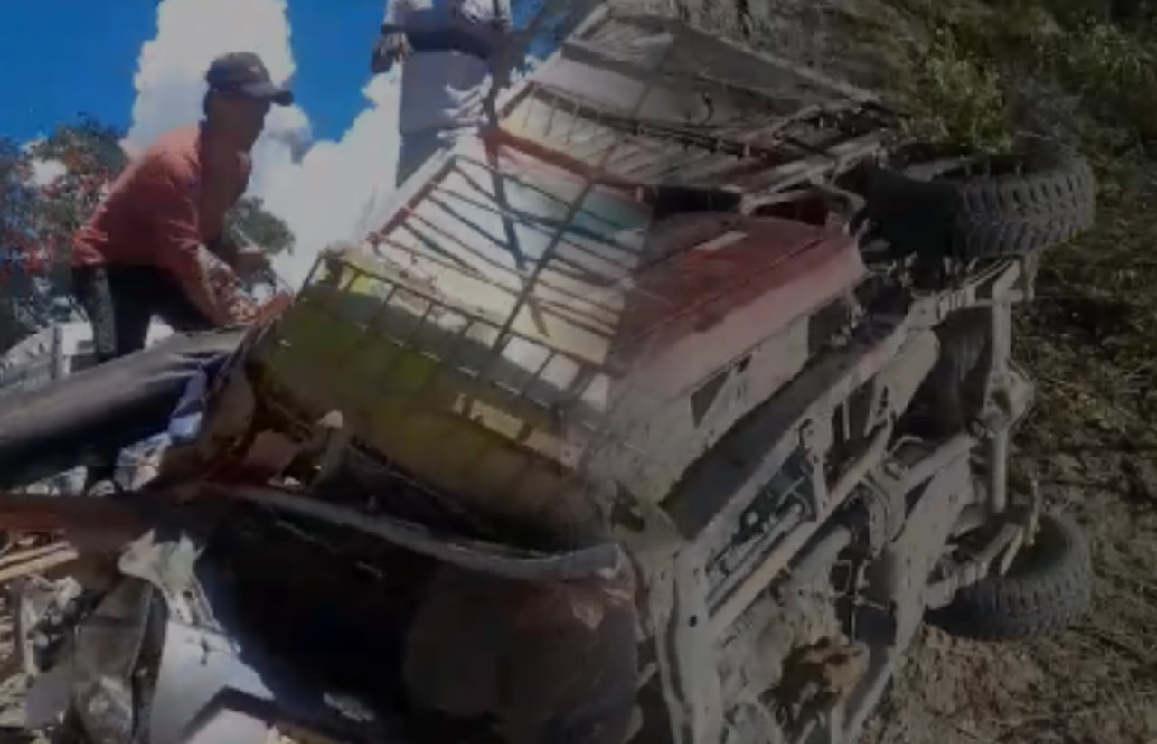 El pánico se apoderó de la vía Panamericana luego de que disidentes de las Farc activaran una poderosa carga explosiva en medio de un retén ilegal.