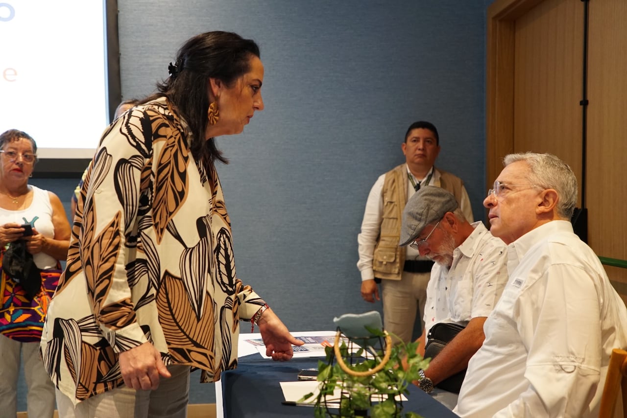 Senadora María Fernanda Cabal con el Expresidente Álvaro Uribe