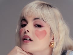 Antonia Jones presenta un álbum apto para entusados.