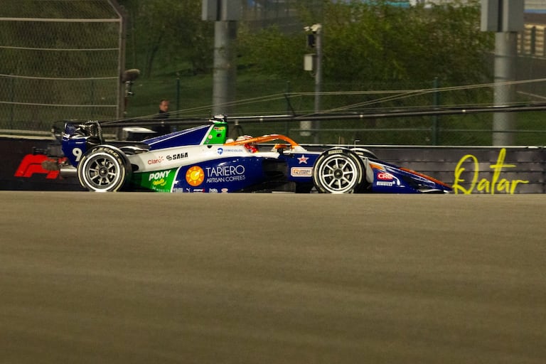 Sebastián Montoya en acción en el Gran Premio de Catar 2025.