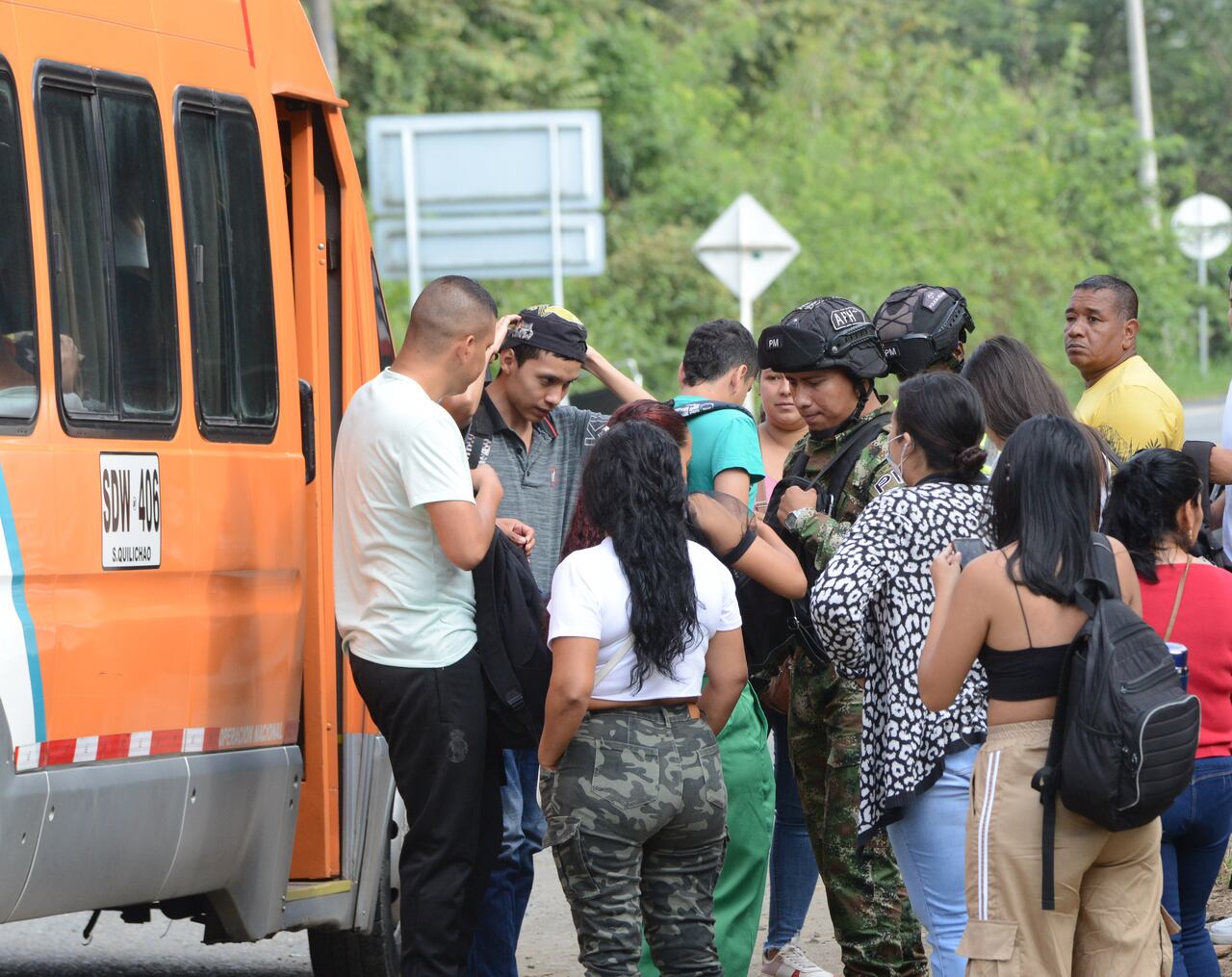 Orden: Se intensifica operativos de seguridad en el departamento del Cauca a raíz de el último hostigamiento presentado en el batallón de Santander de Quilichao, donde fueron atacados con tatucos que dejaron como resultado 4 soldados heridos. Ademas de otros atentados en el resto del departamento. Foto José L Guzmán. El País, agosto 25-23