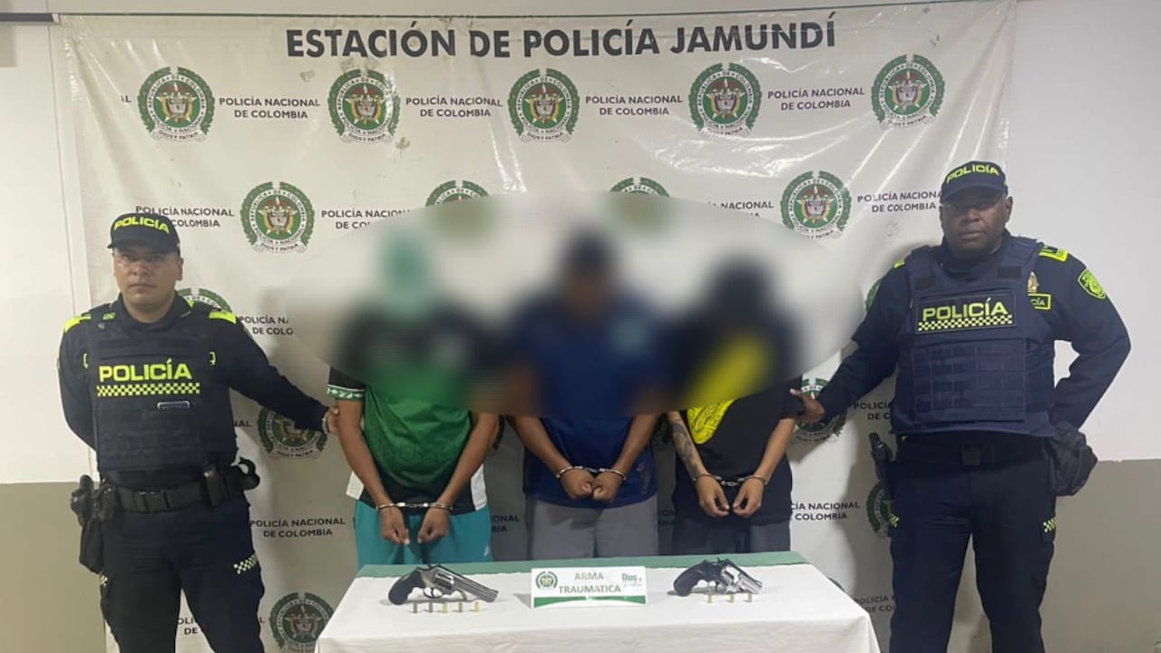 La Policía Metropolitana de Cali capturó en flagrancia a tres presuntos delincuentes tras cometer un hurto en Jamundí