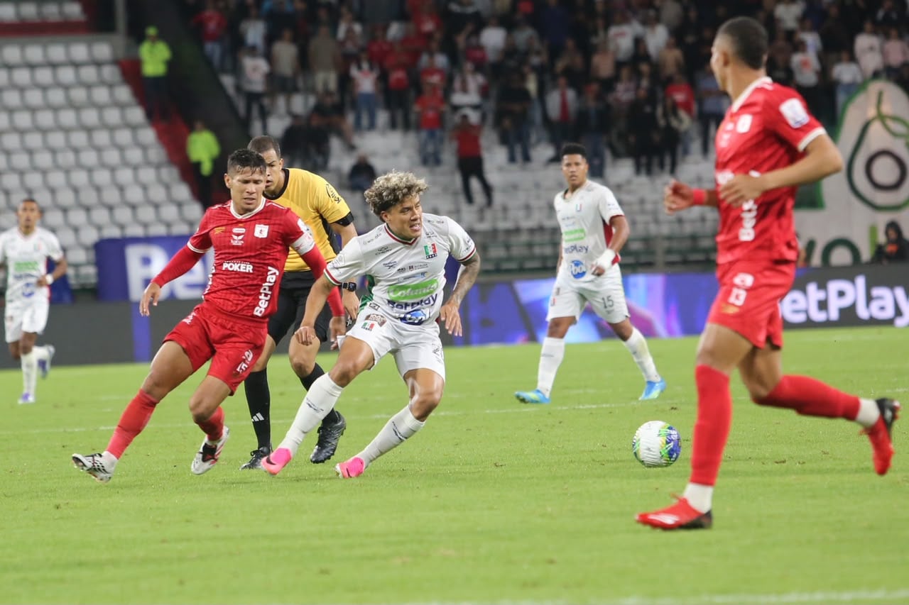 Momento del compromiso de la fecha 3 del segundo semestre de la Liga Colombiana, entre Once Caldas y América de Cali.