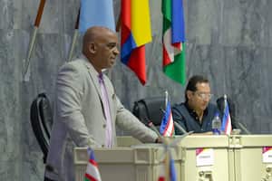 José Darwin Lenis vuelve a estar en el ojo del huracán por el PAE en Cali.