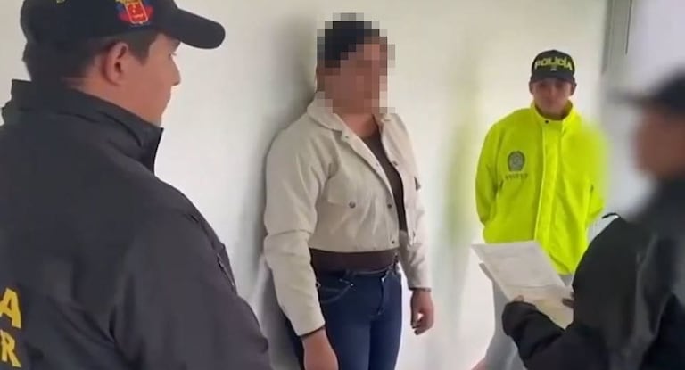 Un juez de la República dictó medida de aseguramiento en centro carcelario contra Mónica Paola Bonilla Valderrama, funcionaria de la Dirección de Impuestos y Aduanas Nacionales (DIAN), quien fue imputada por el delito de estafa agravada.