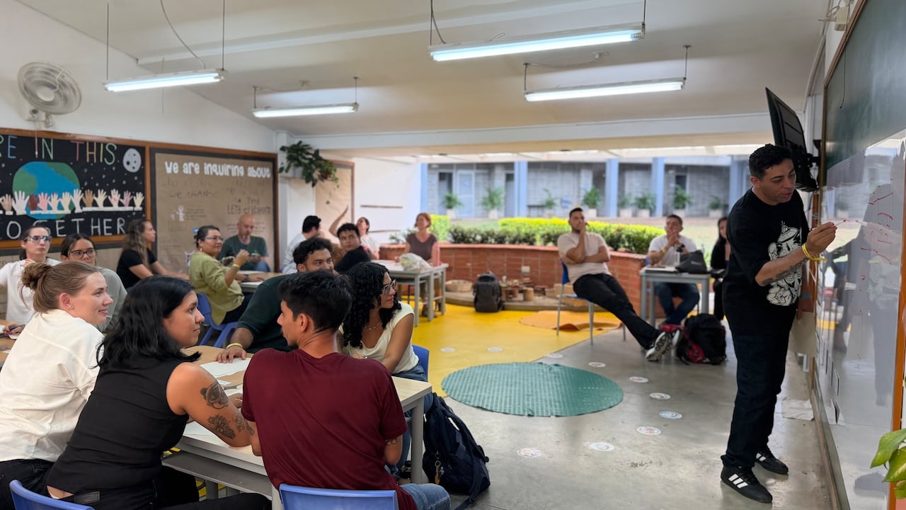 Con conferencias y talleres prácticos, el encuentro ofreció herramientas para fortalecer el acompañamiento a estudiantes y equipos educativos.