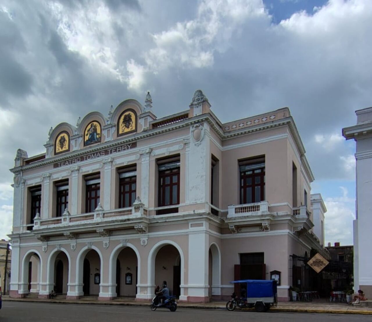 Teatro Tomás Terry, ubicado en Cienfuegos, Cuba. Fue declarado monumento nacional. Foto: Francy Elena Chagüendo / El País.