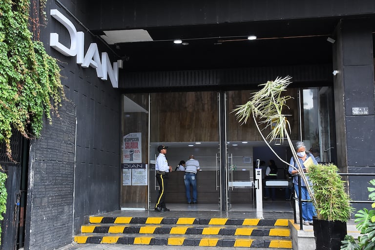 Entrevista Director y Feria de Servicios de la DIAN Seccional Cali.