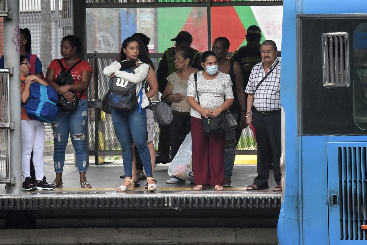 Según una encuesta percepción, los caleños encuentran problemas en temas como la seguridad, movilidad, MIO, Basuras y no son optimistas a un cambio.
