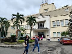 La entrega se llevó a cabo en las instalaciones del HUV.