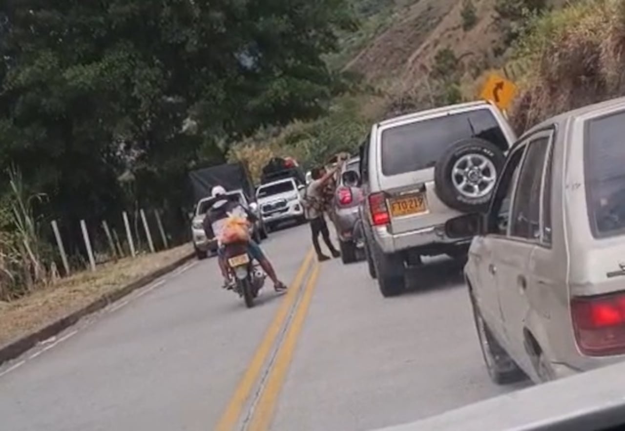Las disidencias de las Farc, a través del frente Dagoberto Ramos, ejercen una presión violenta con las comunidades indígenas campesonas e indígenas del oriente del Cauca.