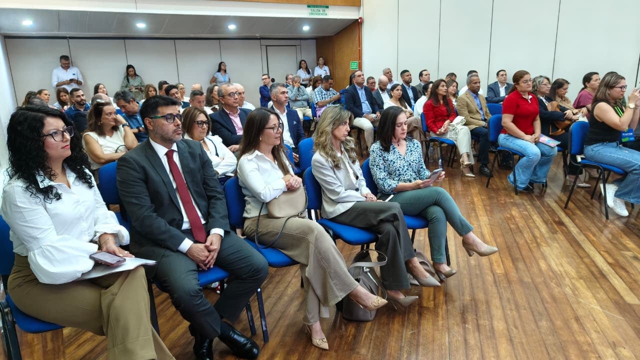 Comfandi lleva 68 años acompañando a sus afiliados y sus familias.