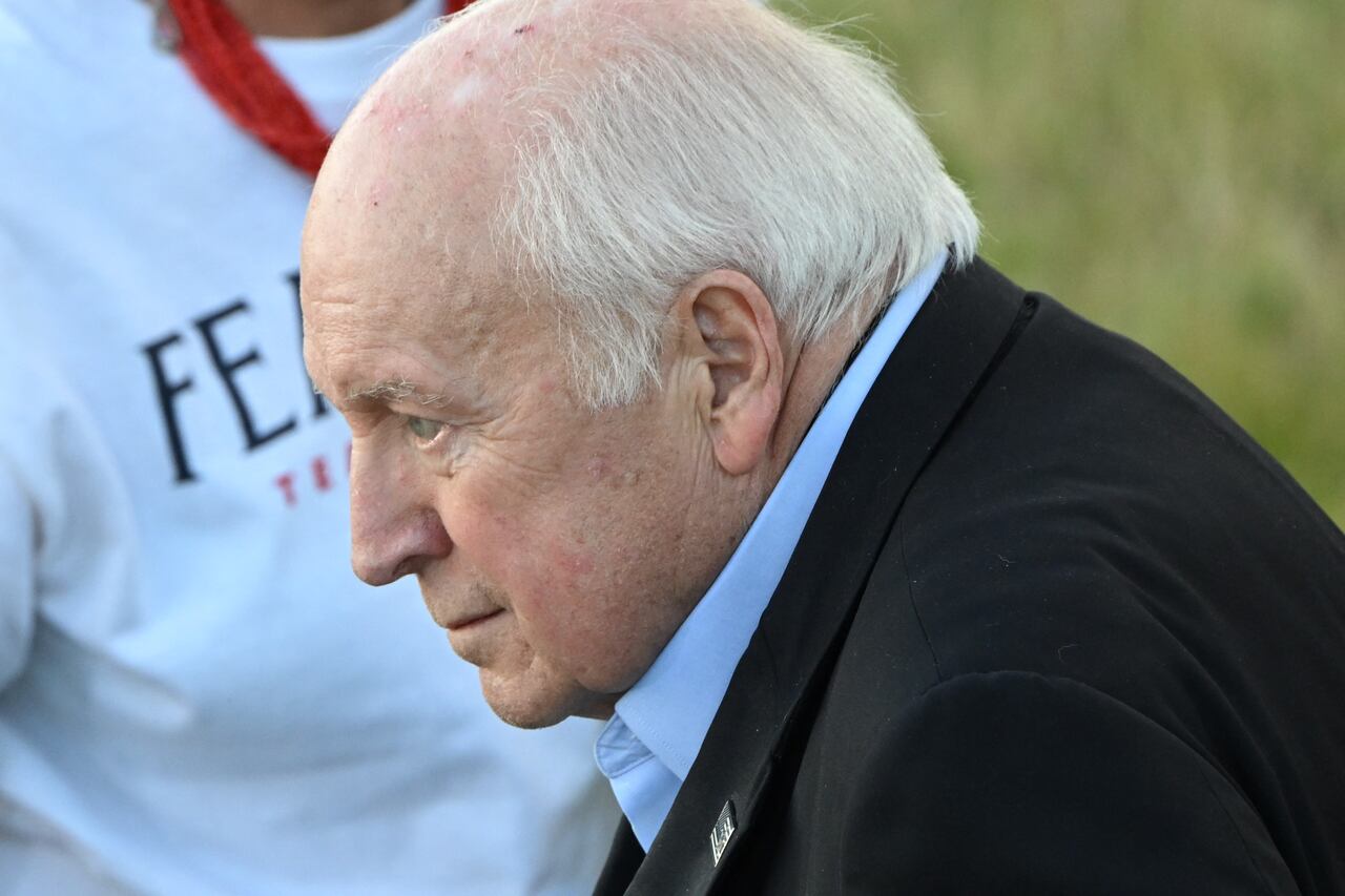 Su muerte se debió a complicaciones relacionadas con una neumonía, así como a enfermedades cardíacas y vasculares.