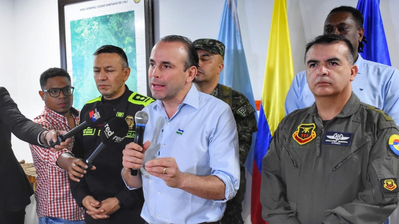 El anuncio fue realizado por Alejandro Eder tras un consejo extraordinario de seguridad.