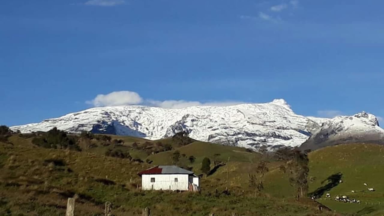 Desde Murillo se tiene una vista privilegiada del Volcán Nevado del Ruíz.