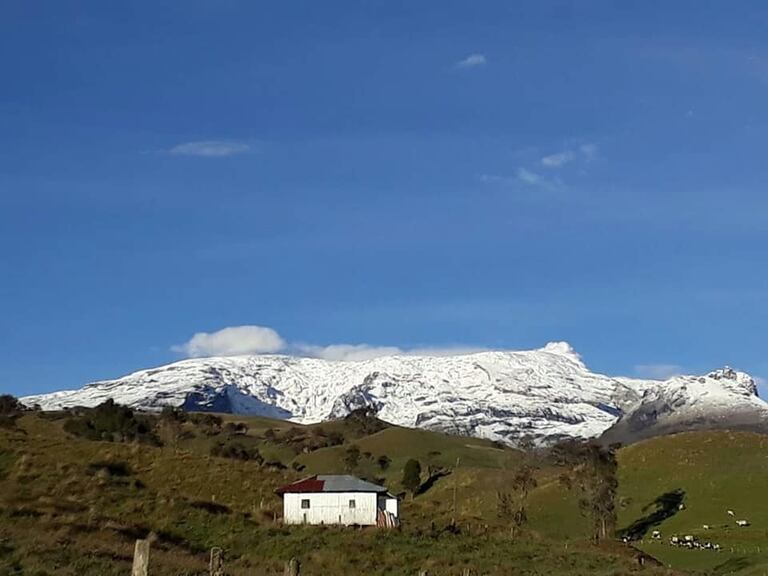 Desde Murillo se tiene una vista privilegiada del Volcán Nevado del Ruíz.