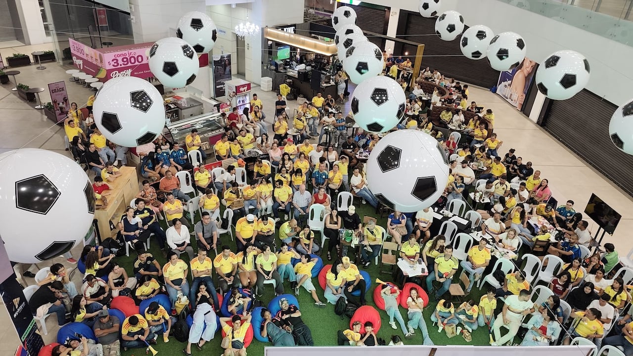 Pacific Center invita a sus visitantes para que disfruten de la ‘Tribuna Futbolera’ del 11 de junio al 19 de julio, fecha en que el planeta conocerá el nombre de la selección campeona 2026