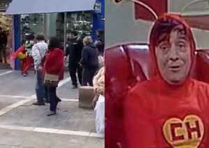 En redes se viralizó un video en el que un hombre vestido del Chapulín Colorado o}pudo detener un robo.