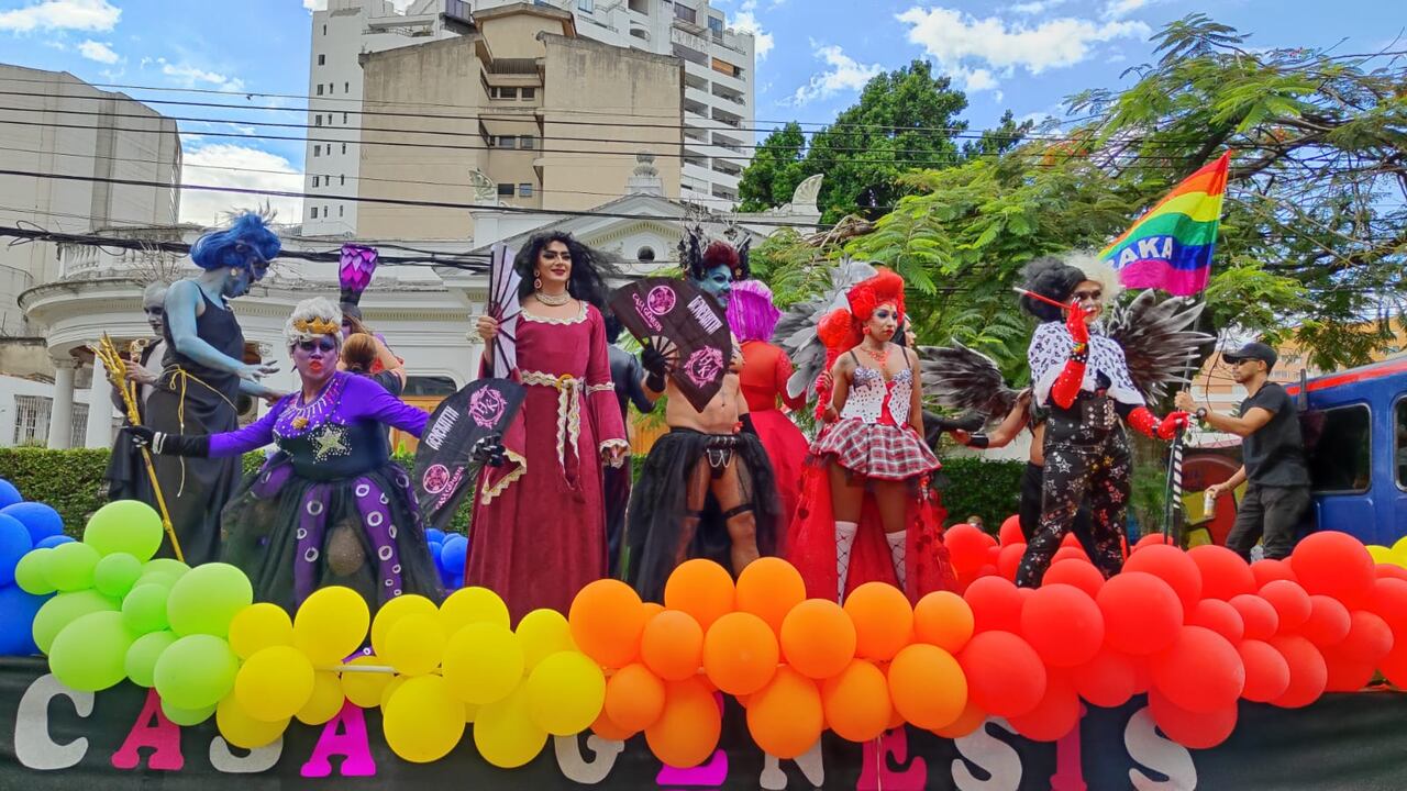La población LGBTIQ+ salió a celebrar la diversidad este domingo en Cali.