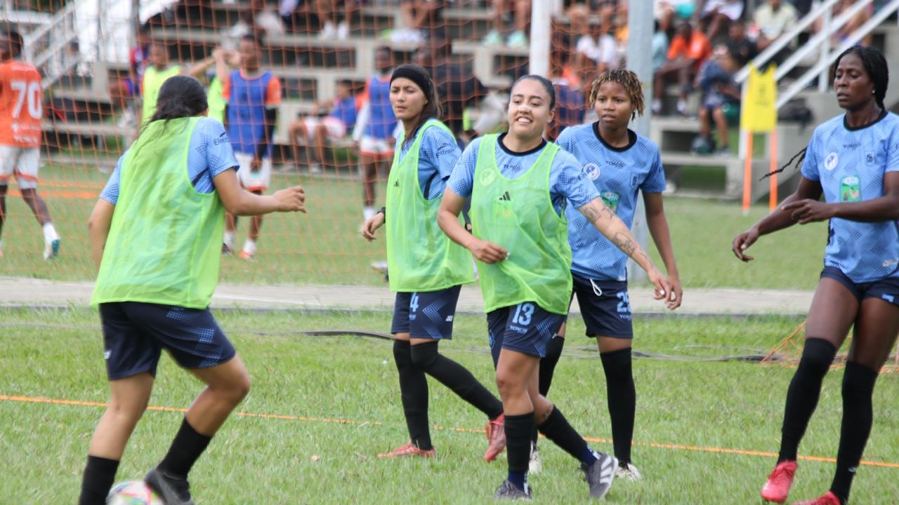 Entrenamiento de Internacional de Palmira Femenino.