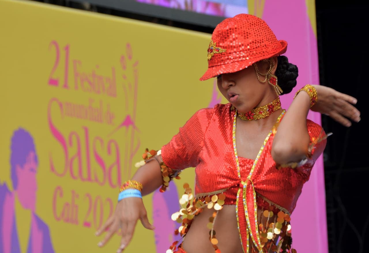 Las agrupaciones infantiles y juveniles hicieron parte de la programación.