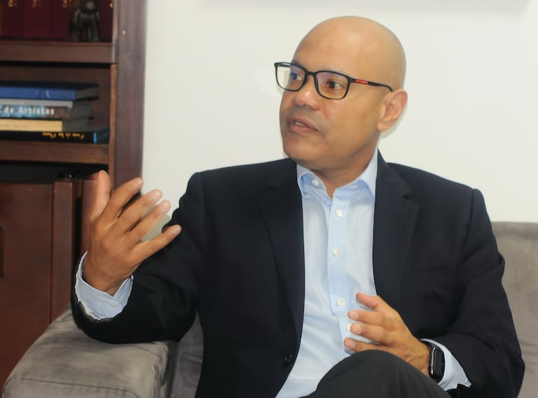 Juan Carlos Castro Lozano Director Ejecutivo de Ivest Pacific