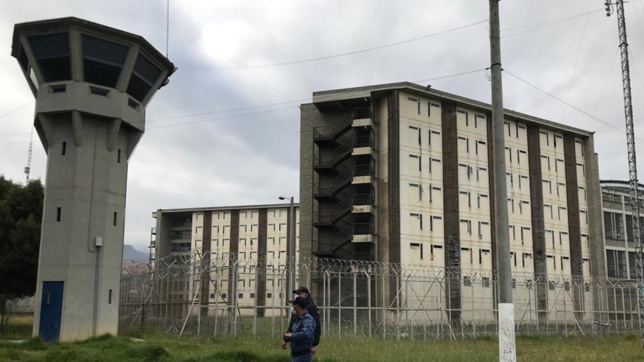 Inpec se tomó las pricipales cárceles del país. Arrancaron con La Picota.