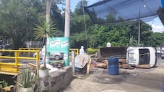 Los dos pasajeros de la motocicleta, que al parecer eran pareja sentimental, lastimosamente perdieron la vida en el lugar de los hechos.