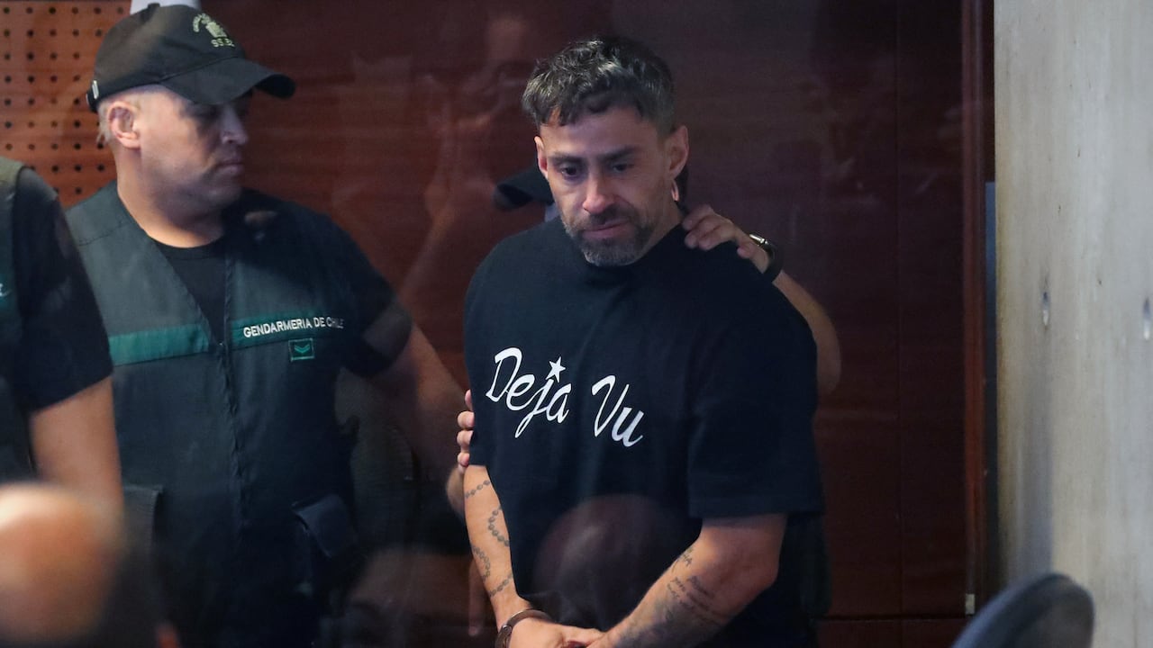 El exfutbolista chileno Jorge Valdivia fue capturado por presunta agresión sexual.