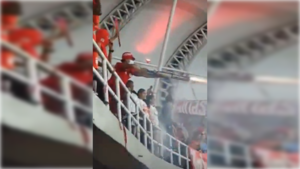 El hincha podría ser judicializado por estos hechos.