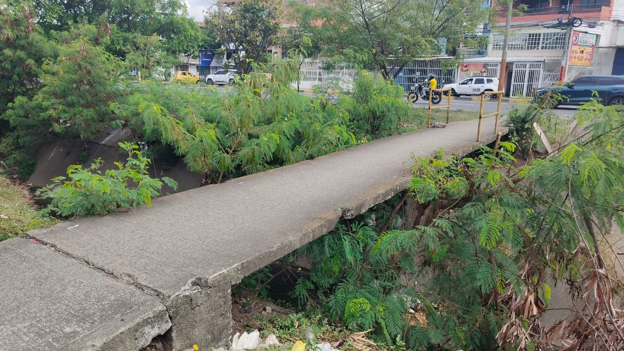 Los puentes conectan barrios como La Base, Nueva Floresta y Ulpiano Lloreda.