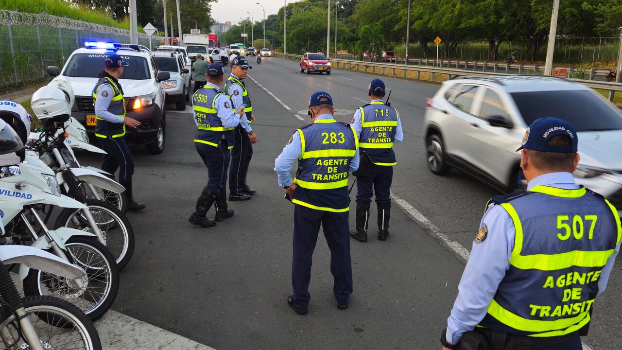 Operativos de control en el primer día del año con el nuevo pico y placa en Cali
