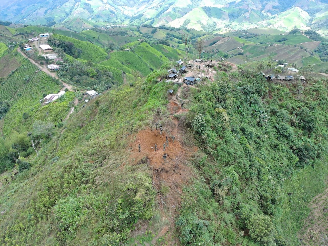 El Ejército Nacional desactivó más de 600 kilos de artefactos explosivos en el cañón del Micay.